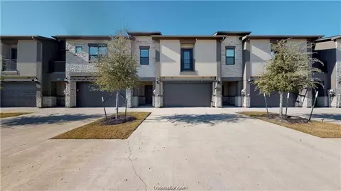 2909 Papa Bear Dr, College Station, TX 77845