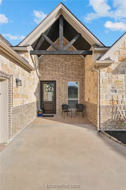 3305 Covington Ct, Bryan, TX 77808 photo 4