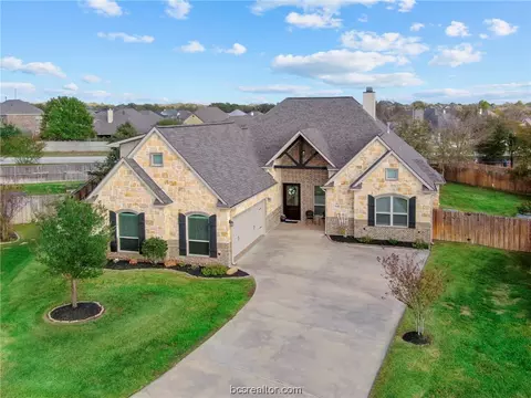 3305 Covington Ct, Bryan, TX 77808 photo 3