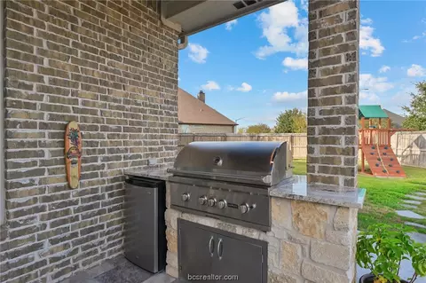 3305 Covington Ct, Bryan, TX 77808 photo 32