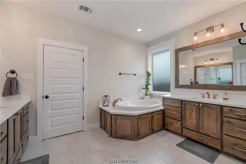 4203 Harding Ct, Bryan, TX 77802 photo 16