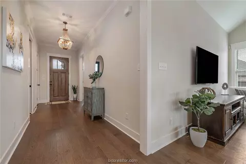 4203 Harding Ct, Bryan, TX 77802 photo 3