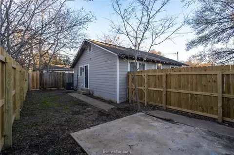 1304 E 23rd St, Bryan, TX 77803 photo 19