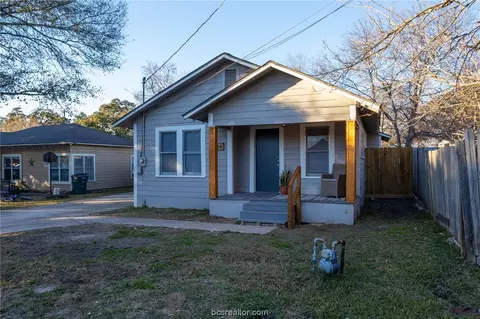 1304 E 23rd St, Bryan, TX 77803 photo 2