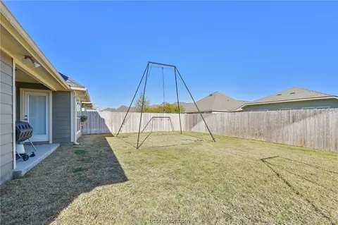 2115 Polmont Dr, Bryan, TX 77807 photo 17