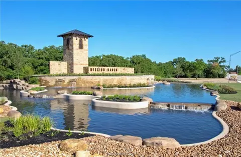 1733 Kerr Valley Ln, College Station, TX 77845