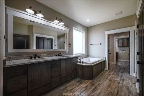 2955 Archer Dr, Bryan, TX 77808 photo 9