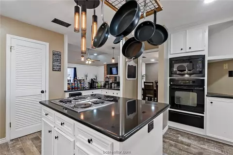 Kitchen - 2510 Arbor Dr, Bryan, TX 77802 photo 4 of 6
