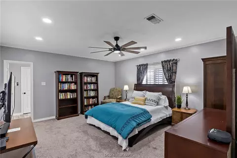 Bedroom - 2510 Arbor Dr, Bryan, TX 77802 photo 1 of 4