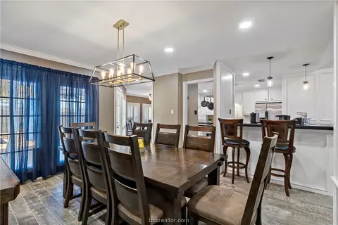 Dining - 2510 Arbor Dr, Bryan, TX 77802 photo 3 of 5