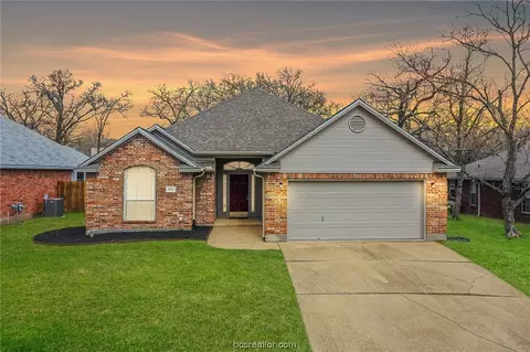2913 Mirrormere, Bryan, TX 77807