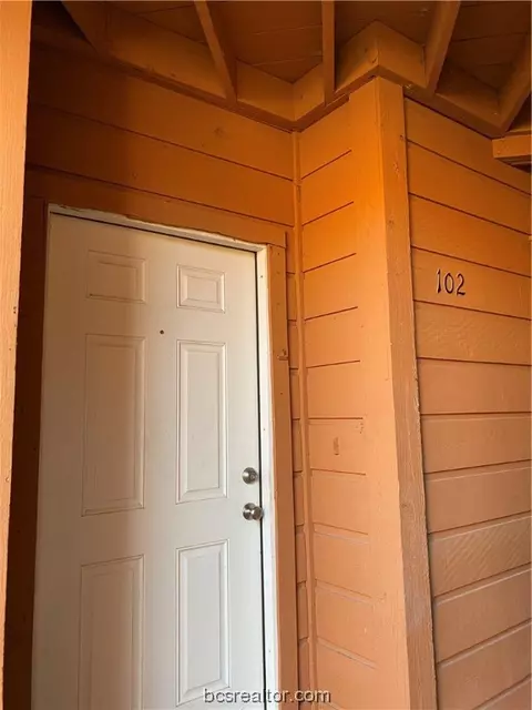 1305 W Villa Maria Road C-102, Bryan, TX 77801