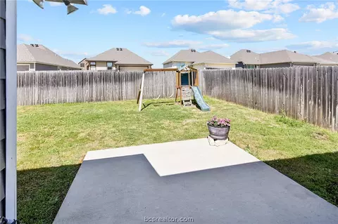 Exterior - 2010 Shimla Dr, Bryan, TX 77807 photo 7 of 12
