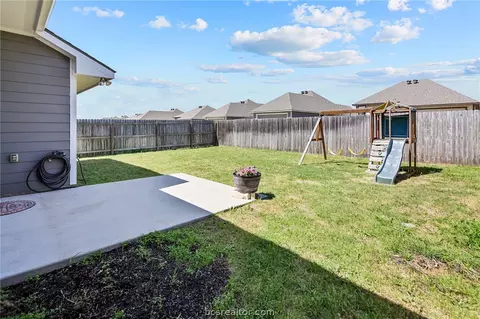 Exterior - 2010 Shimla Dr, Bryan, TX 77807 photo 8 of 12