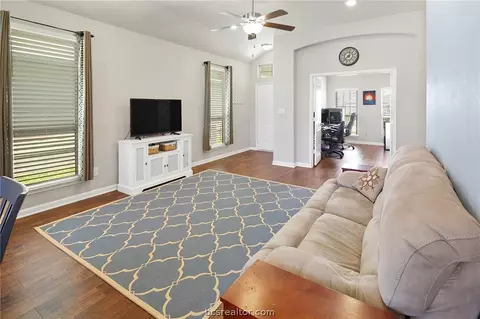 Living - 2010 Shimla Dr, Bryan, TX 77807 photo 2 of 3