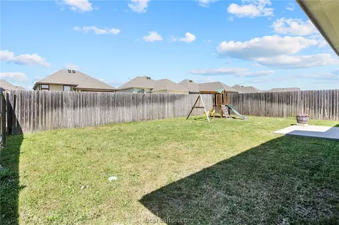 Exterior - 2010 Shimla Dr, Bryan, TX 77807 photo 12 of 12