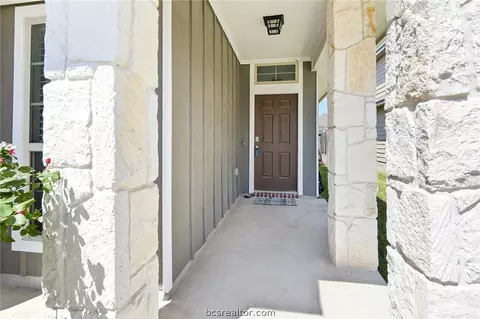 Exterior - 2010 Shimla Dr, Bryan, TX 77807 photo 6 of 12