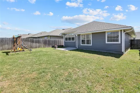 Exterior - 2010 Shimla Dr, Bryan, TX 77807 photo 11 of 12