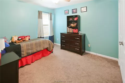 Bedroom - 2010 Shimla Dr, Bryan, TX 77807 photo 3 of 4