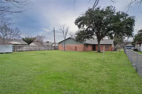 1304 Broadmoor Dr, Bryan, TX 77802 photo 20