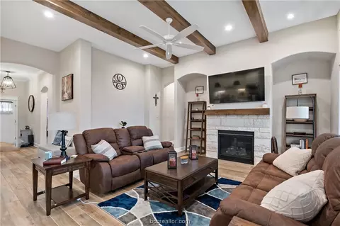 5002 Greyrock Dr, Bryan, TX 77802 photo 8