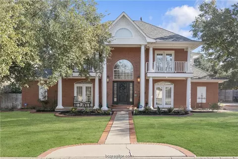 2014 Pebblestone Ct, College Station, TX 77845