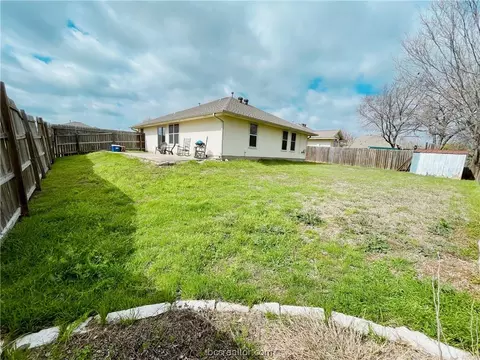 2907 Elise Ln, Bryan, TX 77802 photo 14