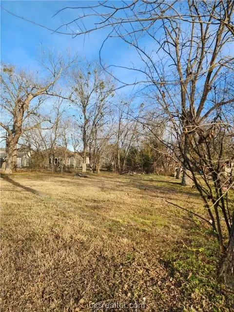405 N Sims, Bryan, TX 77803