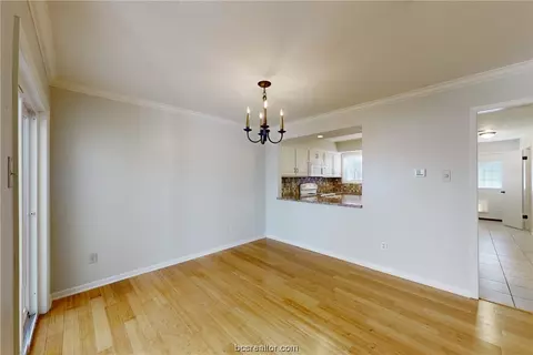 911 Westview St, Bryan, TX 77802 photo 6