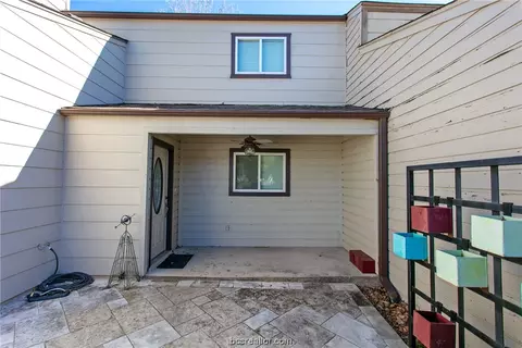 911 Westview St, Bryan, TX 77802 photo 2