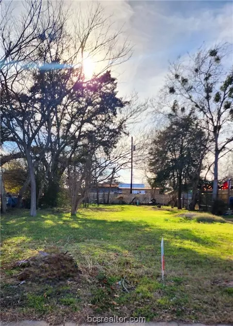 2006 Cavitt, Bryan, TX 77801