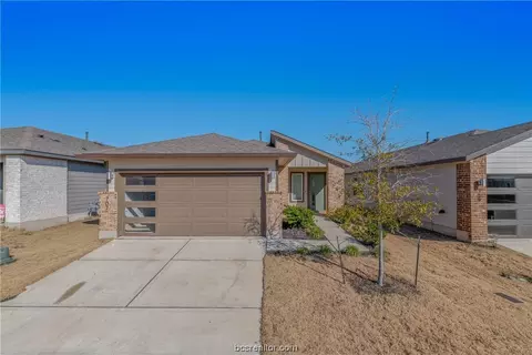 707 Granger Ln, College Station, TX 77845