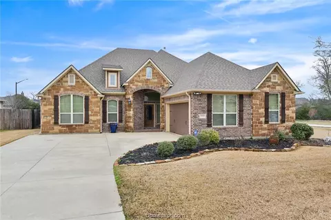 3400 Lockett Hall Cir, Bryan, TX 77808