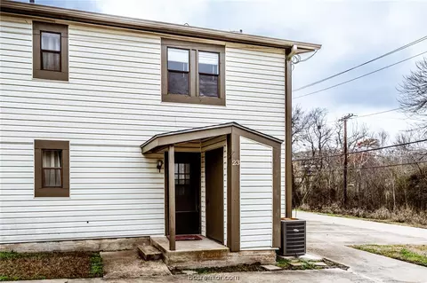 2411 De Lee Street 23, Bryan, TX 77802