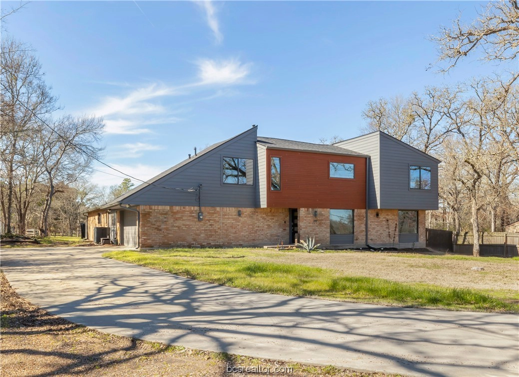 219 N Harvey Mitchell Pkwy