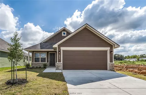 1106 Night Dew Ave, Navasota, TX 77868
