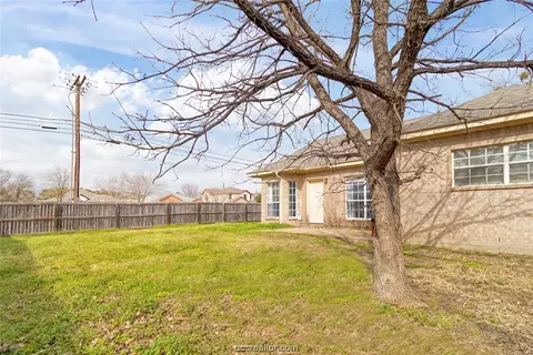 1451 Cedarcrest Ln, Bryan, TX 77803 photo 18