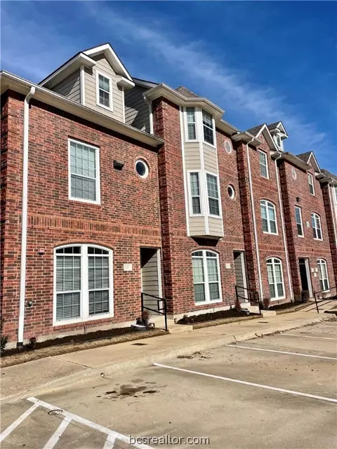 305 Holleman #501, College Station, TX 77840