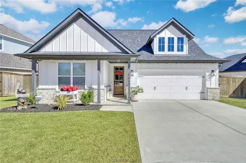 1647 Briscoe Manor Ct, College Station, TX 77845