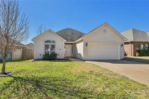 4006 Pomel Dr, College Station, TX 77845