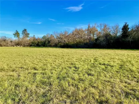 281 Dewey Ln, Franklin, TX 77856