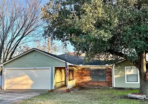 2508 Pinon Ct, Bryan, TX 77802