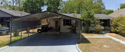 607 W 16th St, Bryan, TX 77803