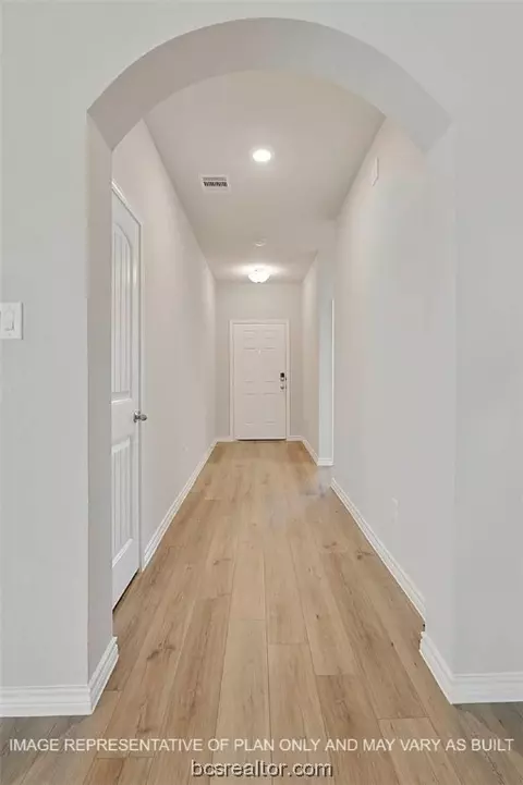 2164 Chief St, Bryan, TX 77807