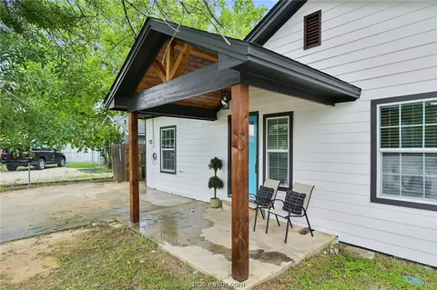 Exterior - 4201 Marsh St, Bryan, TX 77803 photo 3 of 4