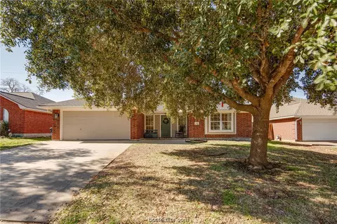 3966 Windfree Dr, College Station, TX 77845
