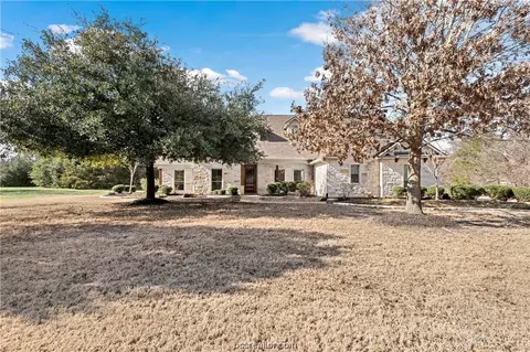 4724 Hidden Spgs, College Station, TX 77845