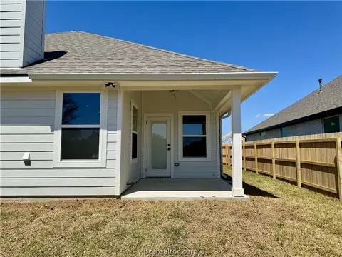 Exterior - 3022 Teller Dr, Bryan, TX 77808 photo 4 of 5