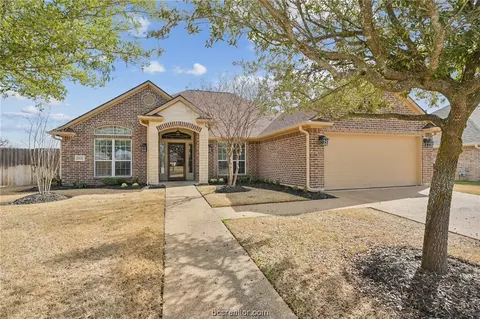 2602 Colony Vista Dr, Bryan, TX 77808