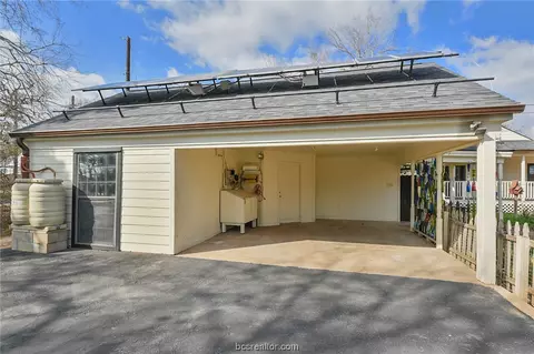 Exterior - 201 Hensel Ave, Bryan, TX 77801 photo 9 of 9